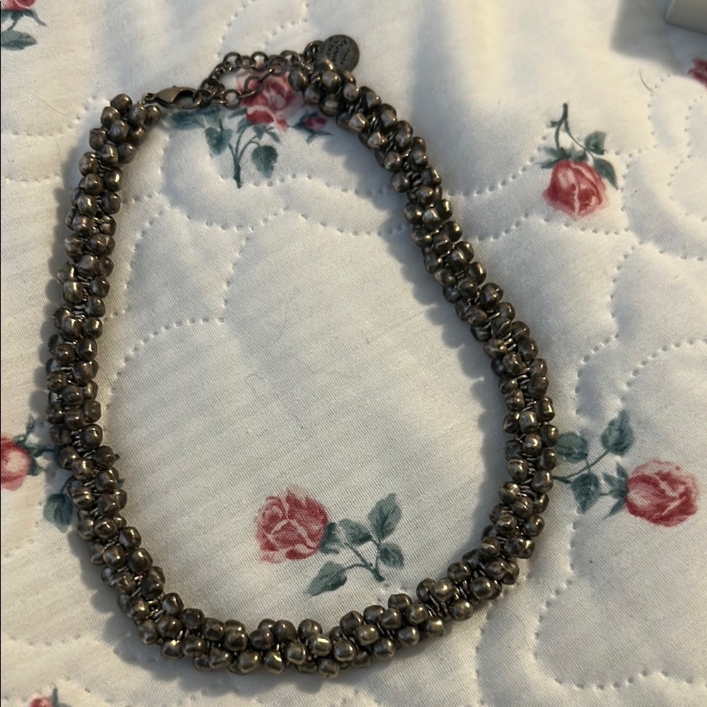 Metal Pointus Paris Necklace